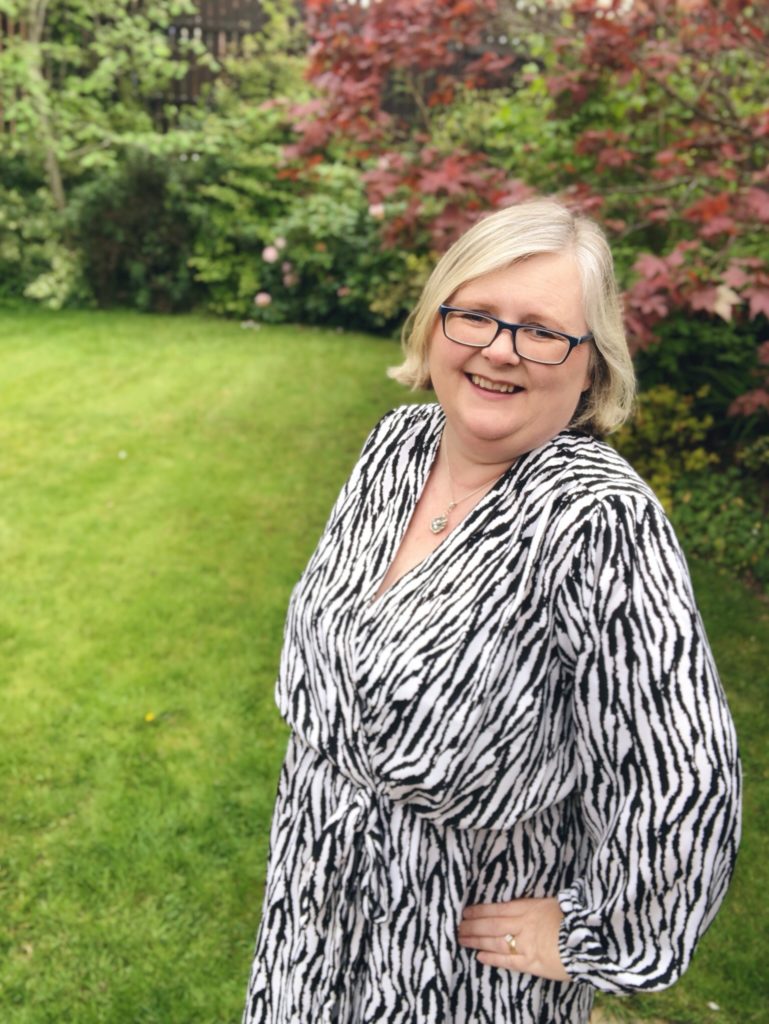 review of midi dress by simply be